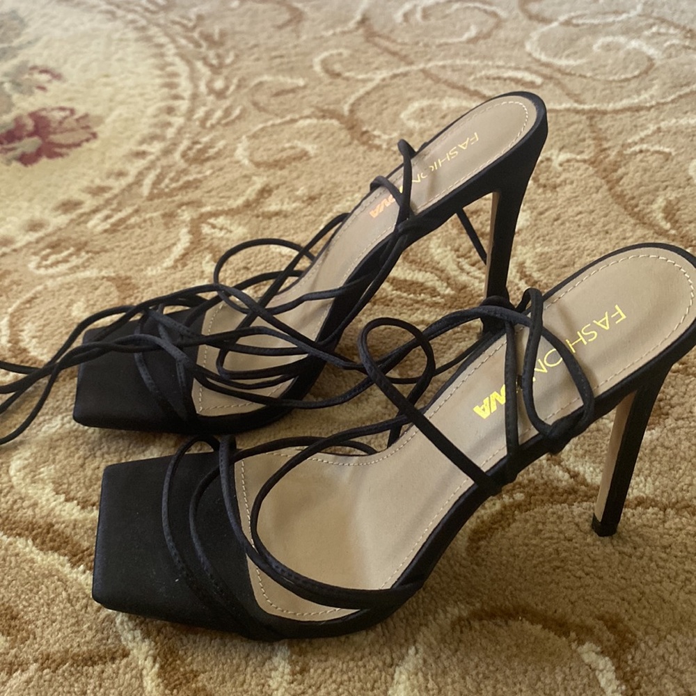 Strap Heels - Picture 3 of 3